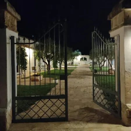 In Bb - Spacious Triple In Ancient Masseria Near The Sea In A Quiet Olive Trees Guest house Ostuni