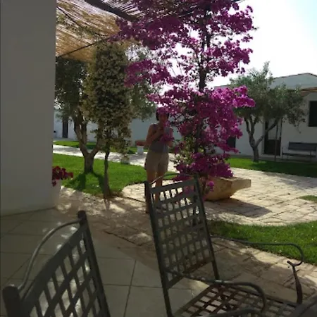 In Bb - Spacious Triple In Ancient Masseria Near The Sea In A Quiet Olive Trees