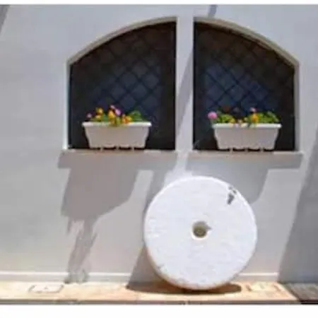 In Bb - Spacious Triple In Ancient Masseria Near The Sea In A Quiet Olive Trees Guest house Ostuni