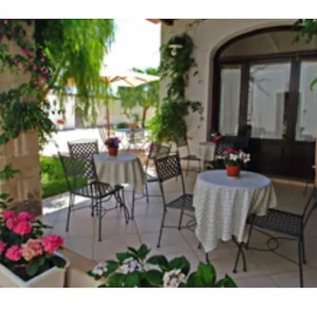 Guest house In Bb - Spacious Triple In Ancient Masseria Near The Sea In A Quiet Olive Trees Ostuni