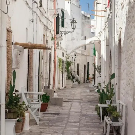 In Bb - Spacious Triple In Ancient Masseria Near The Sea In A Quiet Olive Trees Guest house